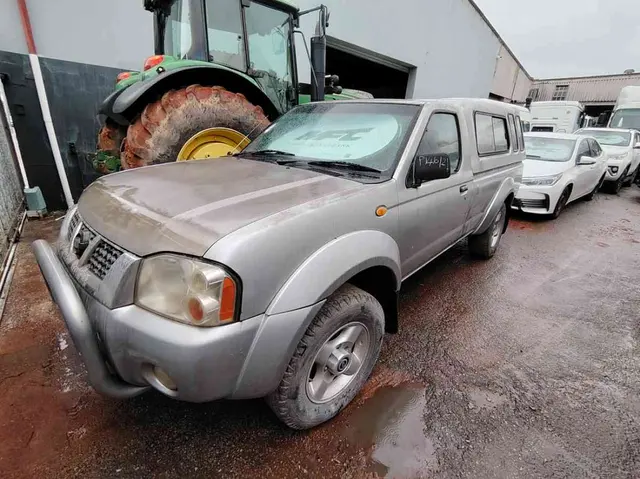 2002 NISSAN HARDBODY 3000TD SE HiRider (J43) P/U S/C