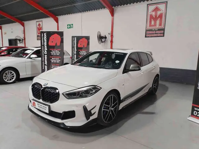 2021 BMW M135i xDRIVE