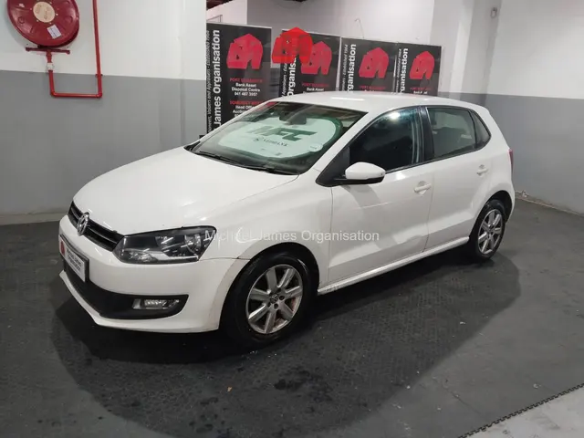 2013 VOLKSWAGEN POLO 1.6 COMFORTLINE 5R