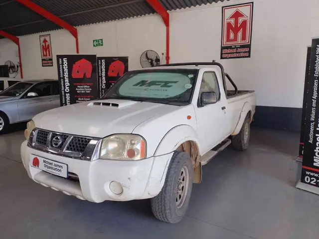 2015 NISSAN HARDBODY NP300 2.5TDi