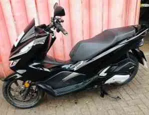 Yamaha XP500 Scooter