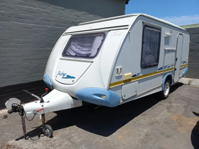 Swing Caravan