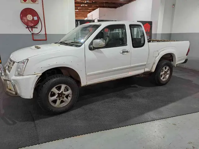 2008 ISUZU KB300 D TEQ LX 4X4 E/CAB P/U