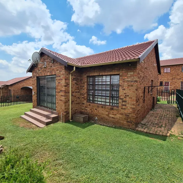 Onsite Liquidation Auction - Sectional Title Unit - Elandspark, Johannesburg A-3687