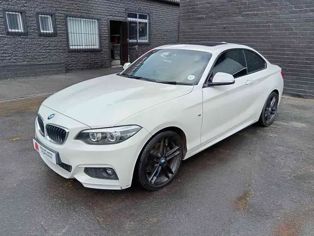 2018 BMW 220i M SPORT A/T