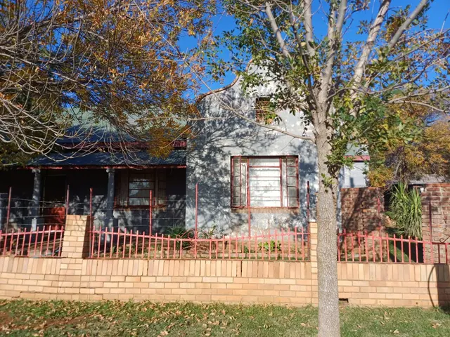 On-site Estate Late Auction - Warrenton, Northern Cape A-3546