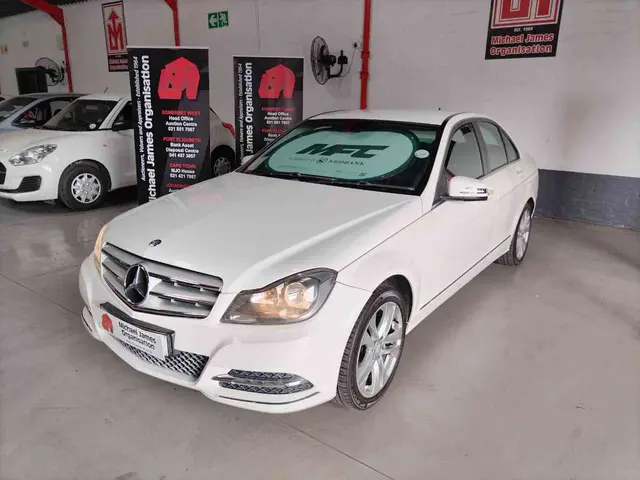 2013 MERCEDES-BENZ C200