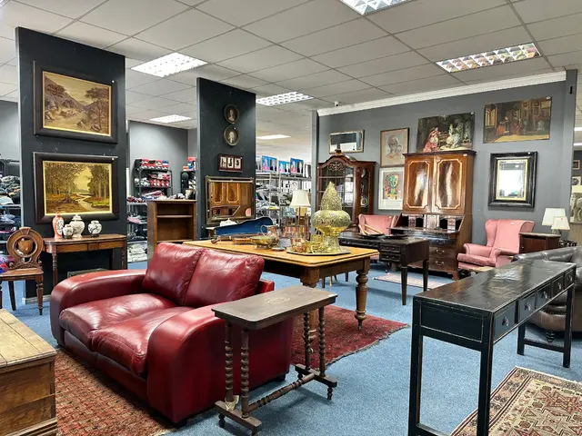 Onsite Auction - Household Items, Sports Equipment, Clothing, Etc