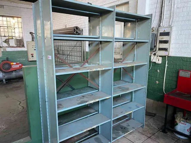 4 x Shelves