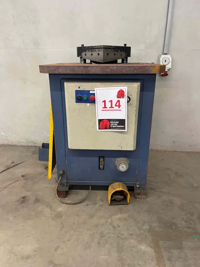 ACL MACHINE MODEL - 28A-6X250 SN: 812000109080013