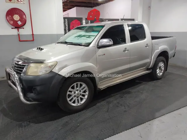 2014 TOYOTA HILUX 3.0 D-4D RAIDER R/B P/U D/C