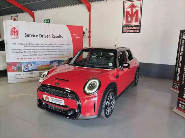 2023 MINI COOPER S