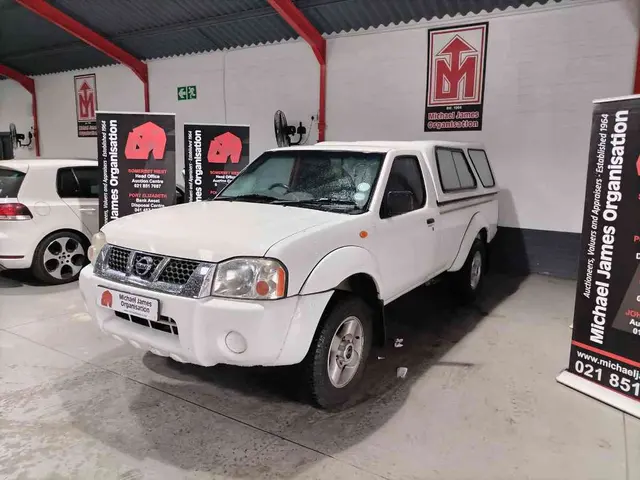 2011 NISSAN HARDBODY NP300