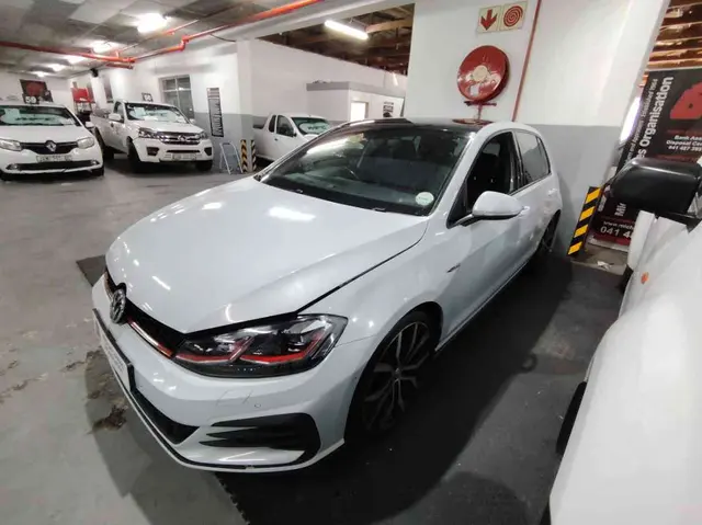 2018 VOLKSWAGEN GOLF VII 2.0 TSI DSG