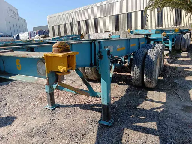 1982 SPRITE SWIFT DOUBLE AXLE SKELETAL