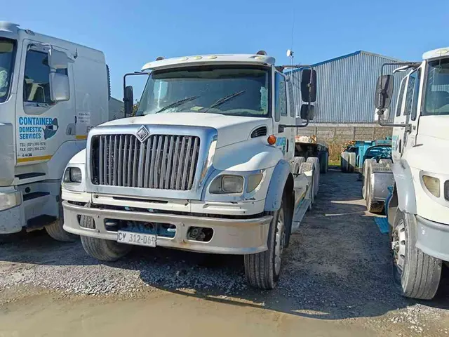 2006 INTERNATIONAL 7600i DOUBLE AXLE