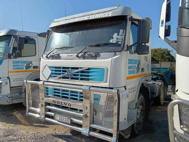 2010 VOLVO FMX 440 DOUBLE AXLE