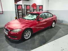 2012 BMW 320i (F30) thumbnail 1