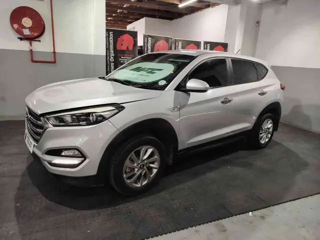 2017 HYUNDAI TUCSON 2.0 PREMIUM A/T
