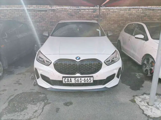 2021 BMW M135i xDRIVE
