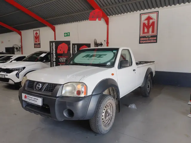 2018 NISSAN HARDBODY NP300 2.4i LWB 4X4 P/U S/C