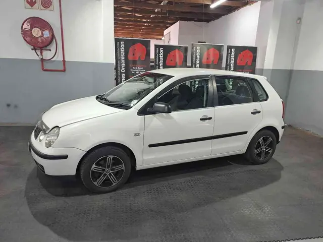 2004 VOLKSWAGEN POLO 1.4