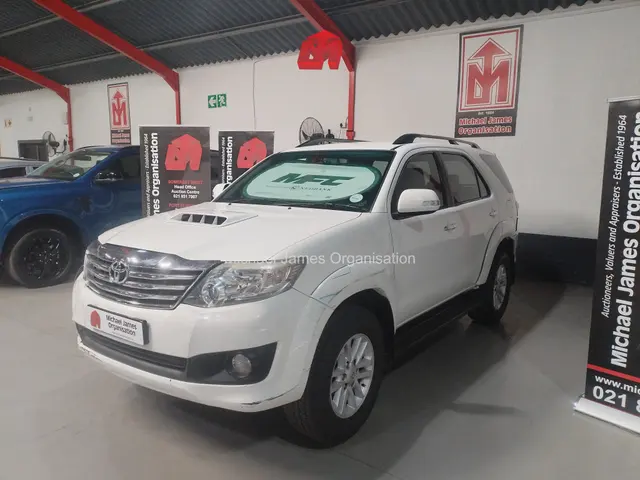 2014 TOYOTA FORTUNER 2.5D- 4D RB A/T