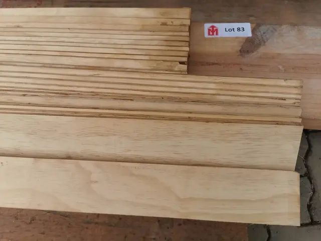 Lot 83 - Wooden planks