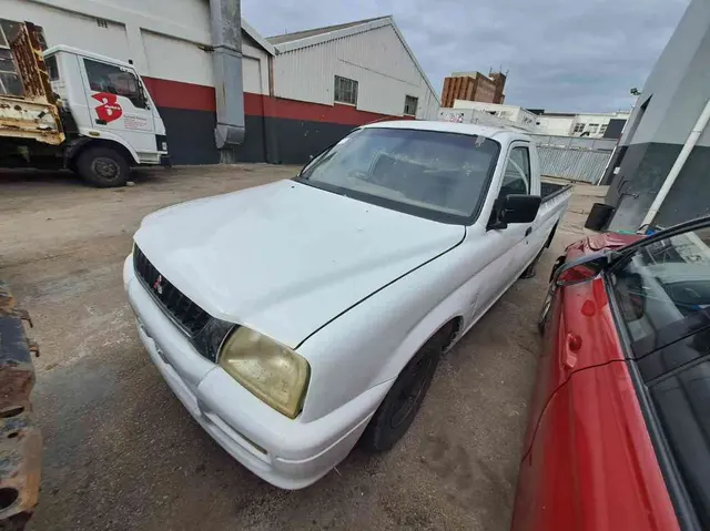2003 MITSUBISHI COLT 2000 HI LINE LWB P/U S/C