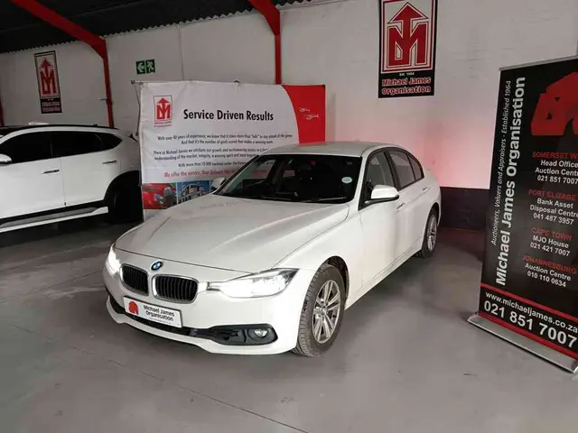 2018 BMW 318i A/T