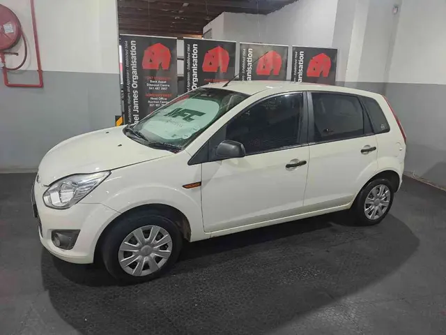 2015 FORD FIGO 1.4 AMBIENTE