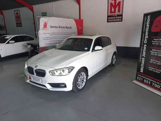 2017 BMW 120i A/T