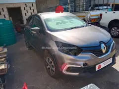 2017 RENAULT CAPTUR 900T BLAZE 5DR (66KW) thumbnail 2