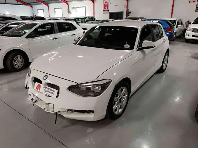 2014 BMW 118i A/T (NON RUNNER)