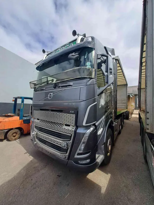 2021 VOLVO FH 520 6X4 SLEEP T/T C/C