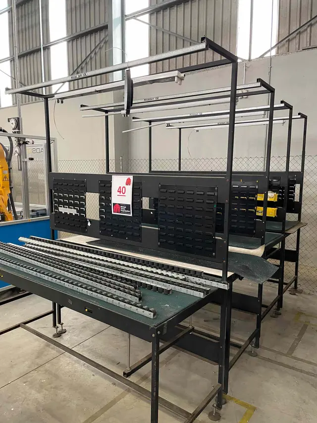 4 X BLACK STEEL WORK STATIONS & ROLLERS