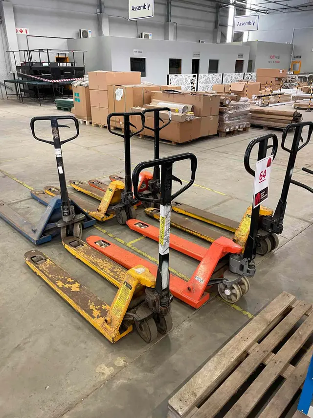 6 X PALLET JACKS