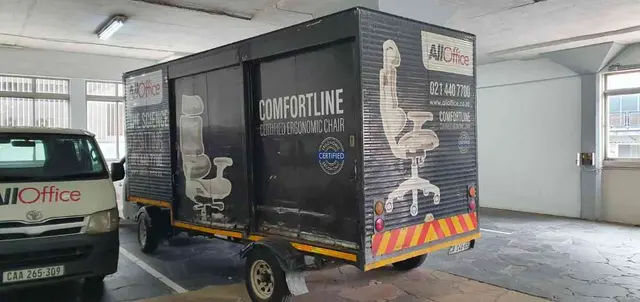 1998 LCM Boxed Body Poni Single Axle Trailer