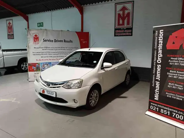 2017 TOYOTA ETIOS 1.5