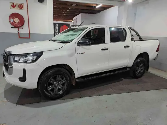 2021 TOYOTA HILUX 2.4 GD-6 RAIDER 4X4 A/T P/U D/C