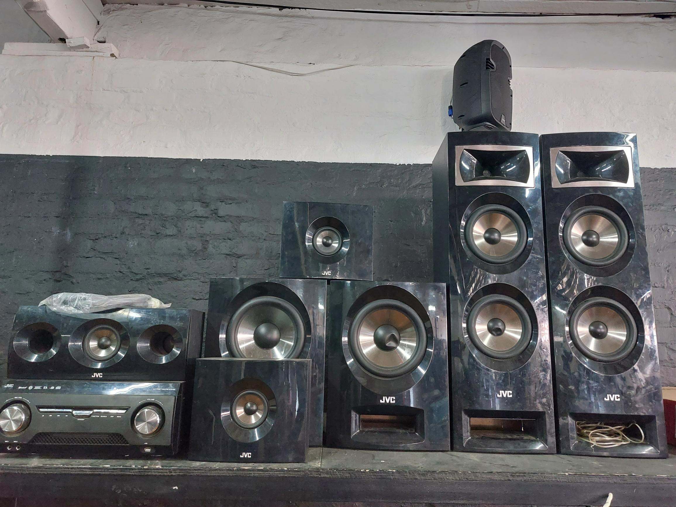 Onsite Auction - Vehicles, Office Furniture, Catering Equipment, and Household Items thumbnail 22