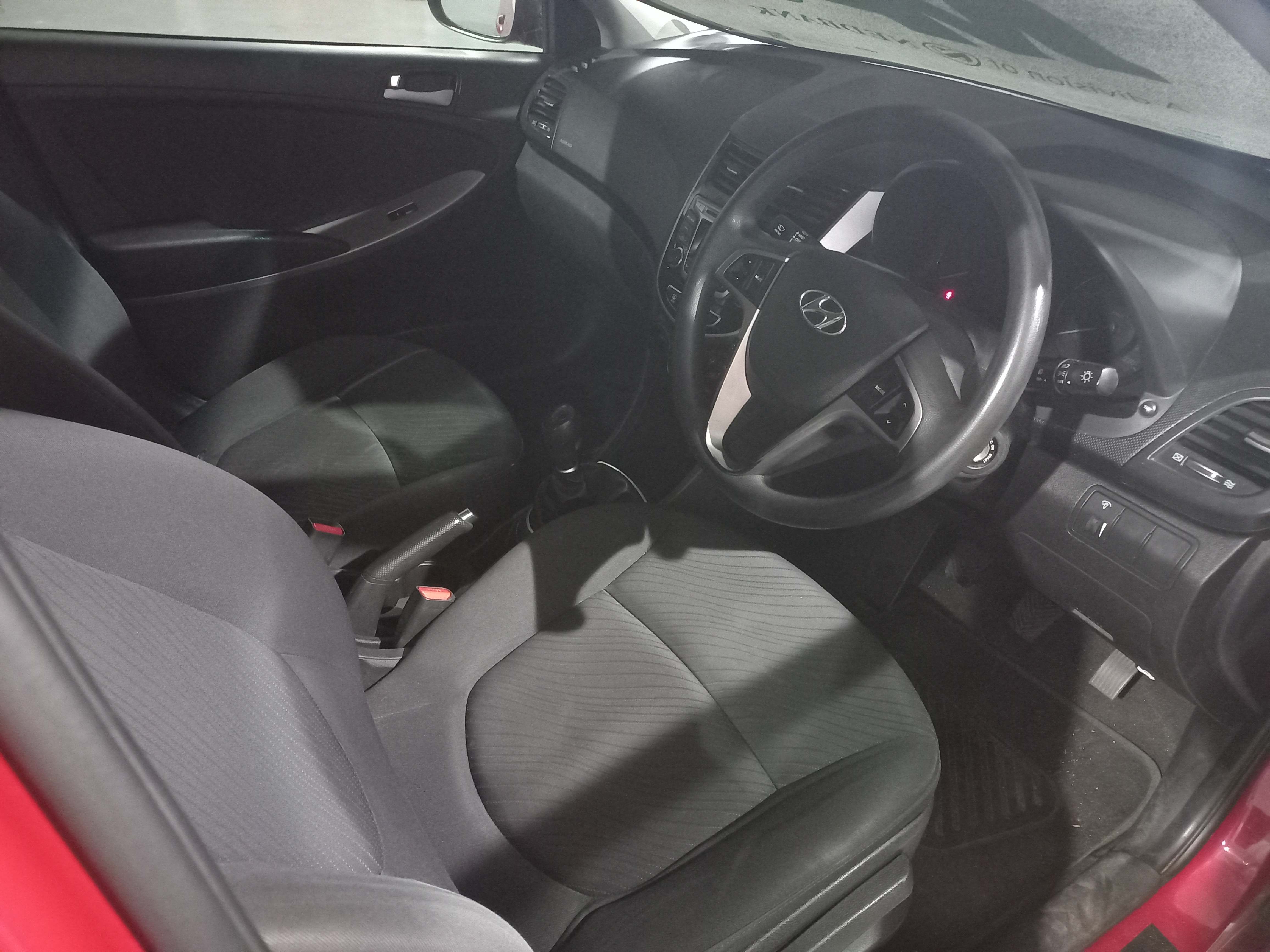 2016 HYUNDAI  ACCENT 1.6 GLS/FLUID thumbnail 3