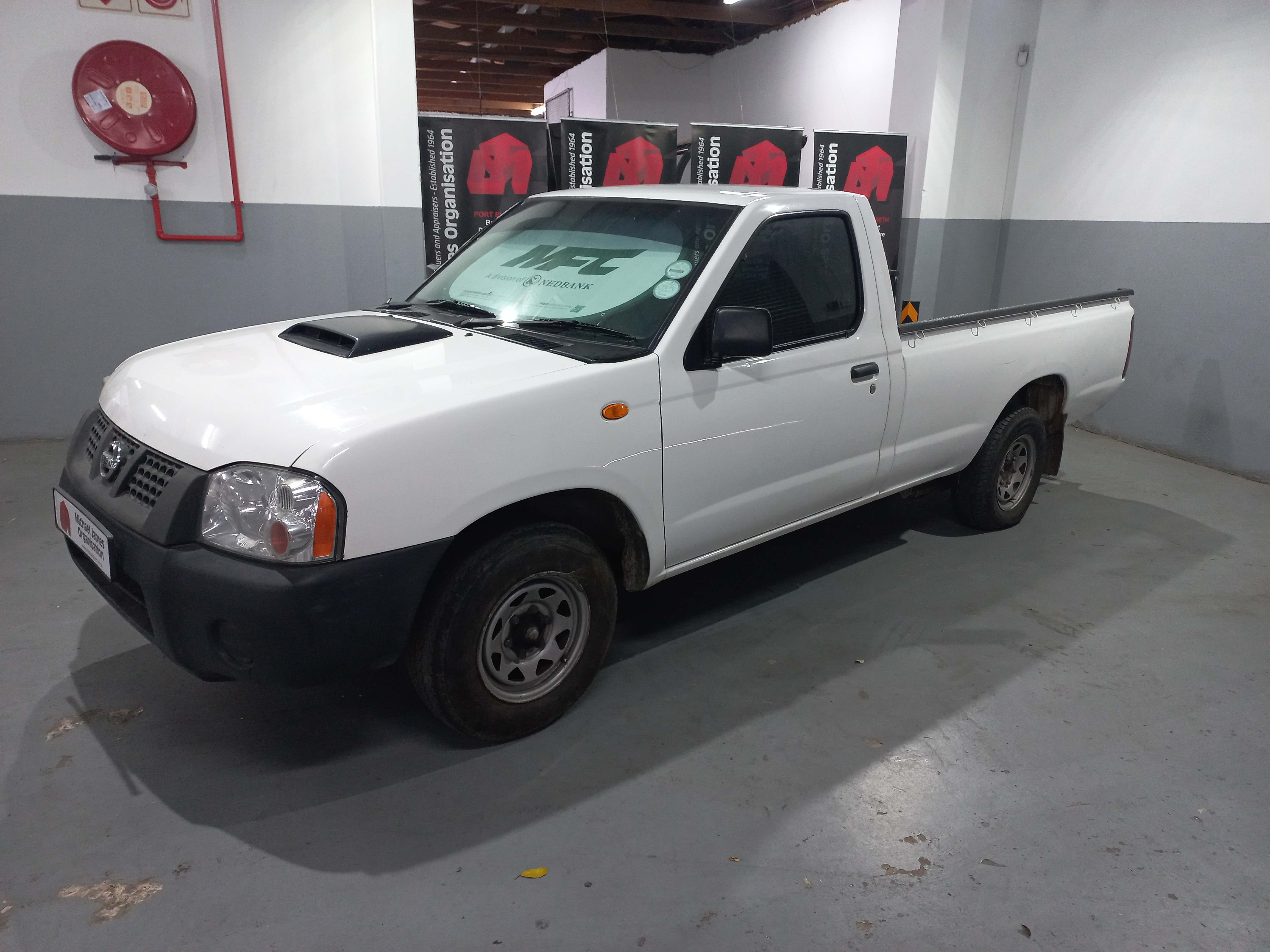 2013 NISSAN HARDBODY NP300 2.5TDi LWB (K03/K40) P/U S/C thumbnail 6