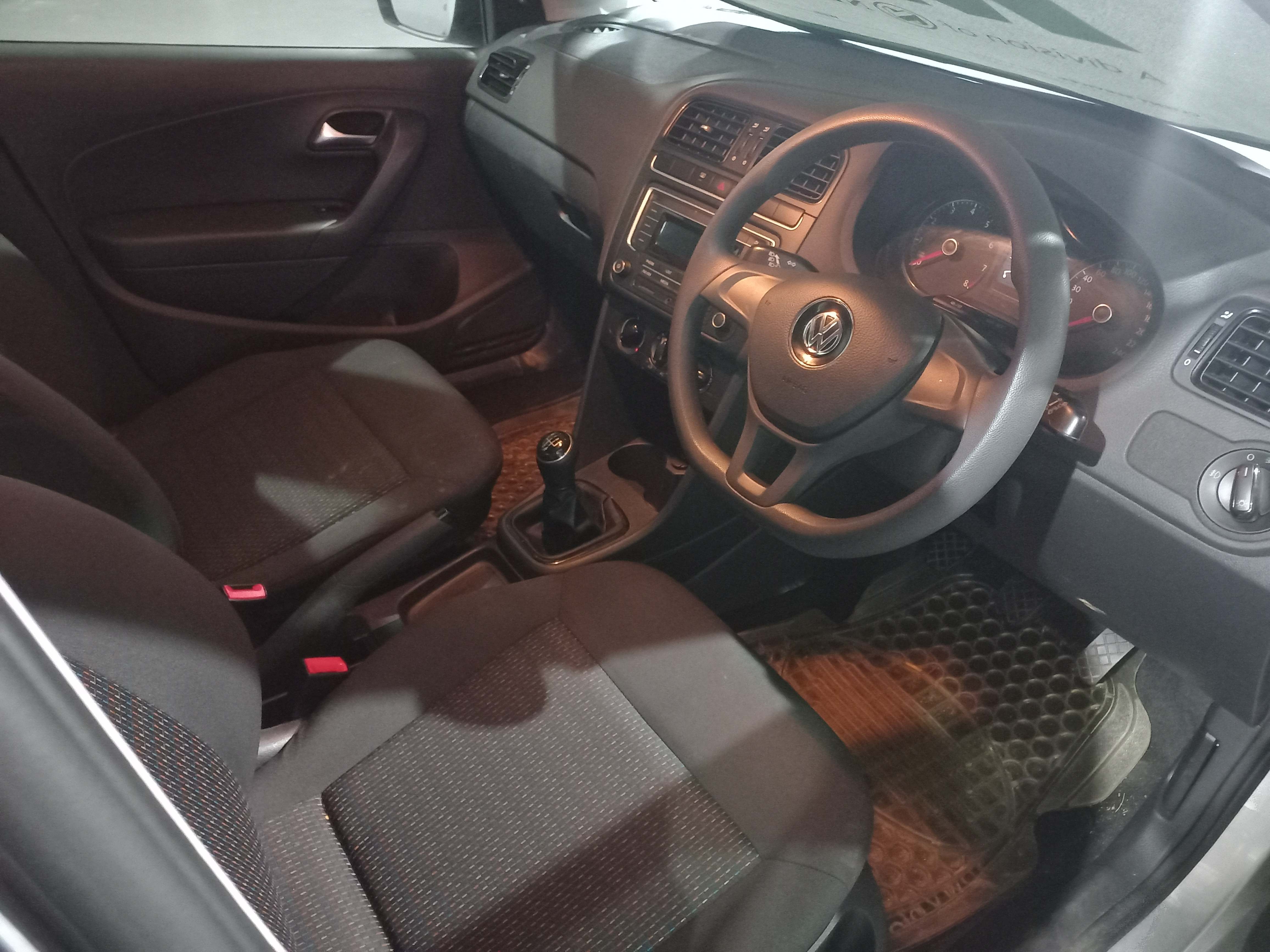 2018 VOLKSWAGEN  POLO VIVO 1.4 TRENDLINE (5DR) thumbnail 4