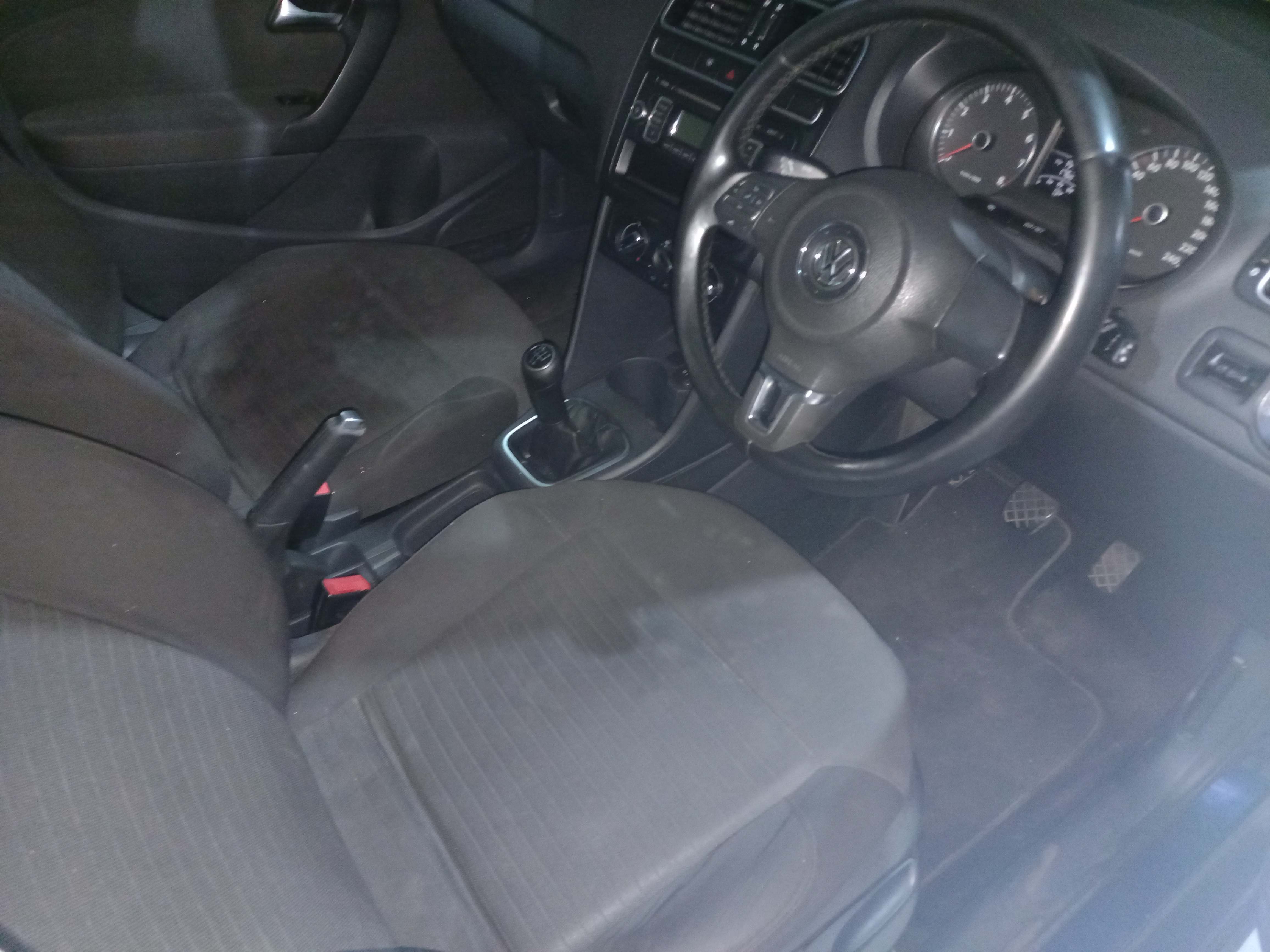 2011 VOLKSWAGEN POLO 1.4 COMFORTLINE 5DR thumbnail 3