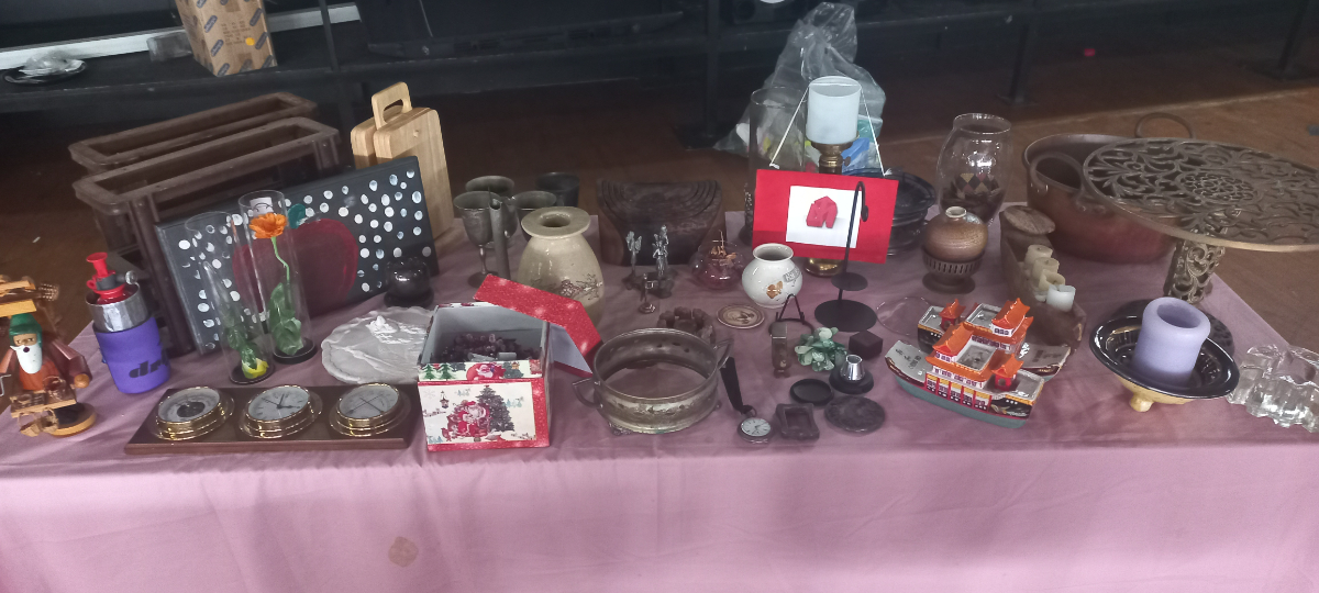 Onsite Auction - Office Furniture, Appliances, Household Items, TV's, Computers thumbnail 9
