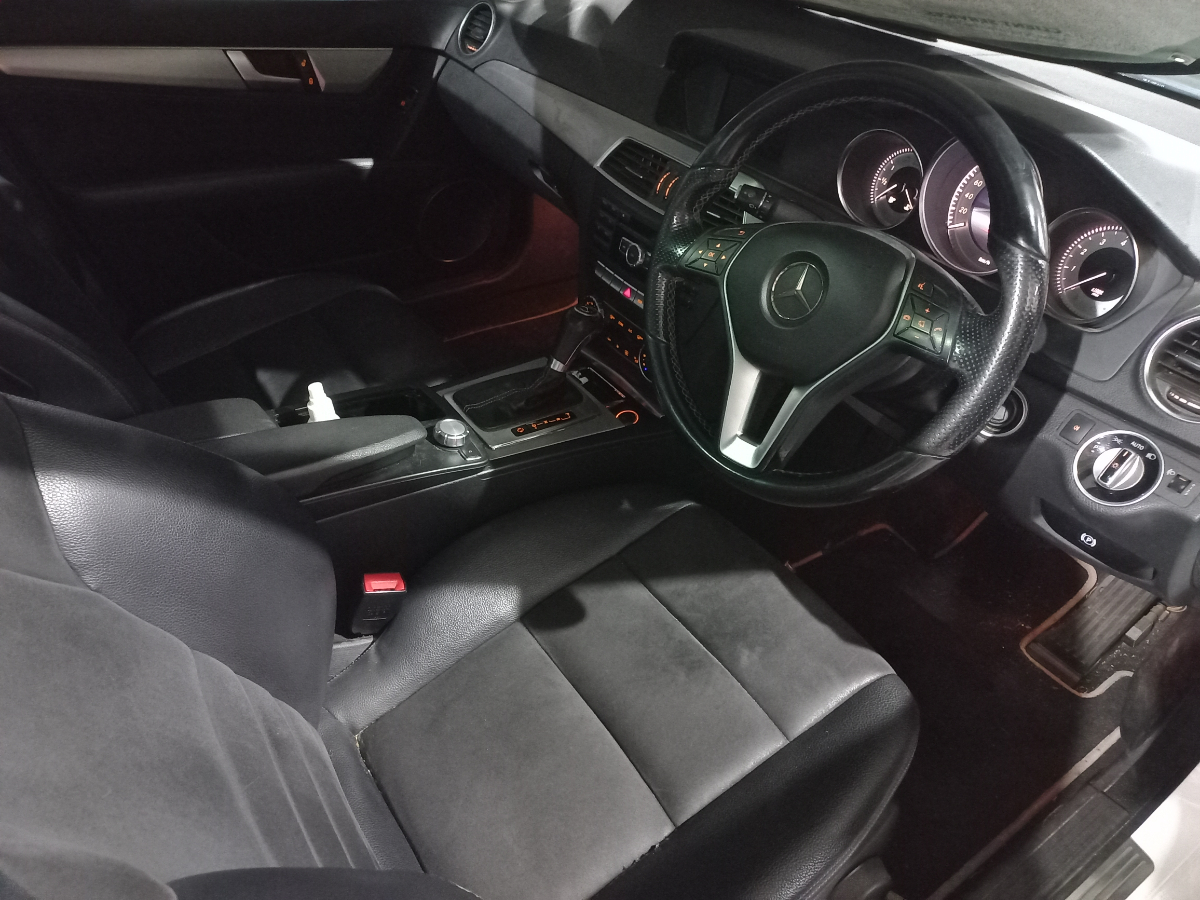 2013 MERCEDES-BENZ C200 BE AVANTGRADE A/T thumbnail 4