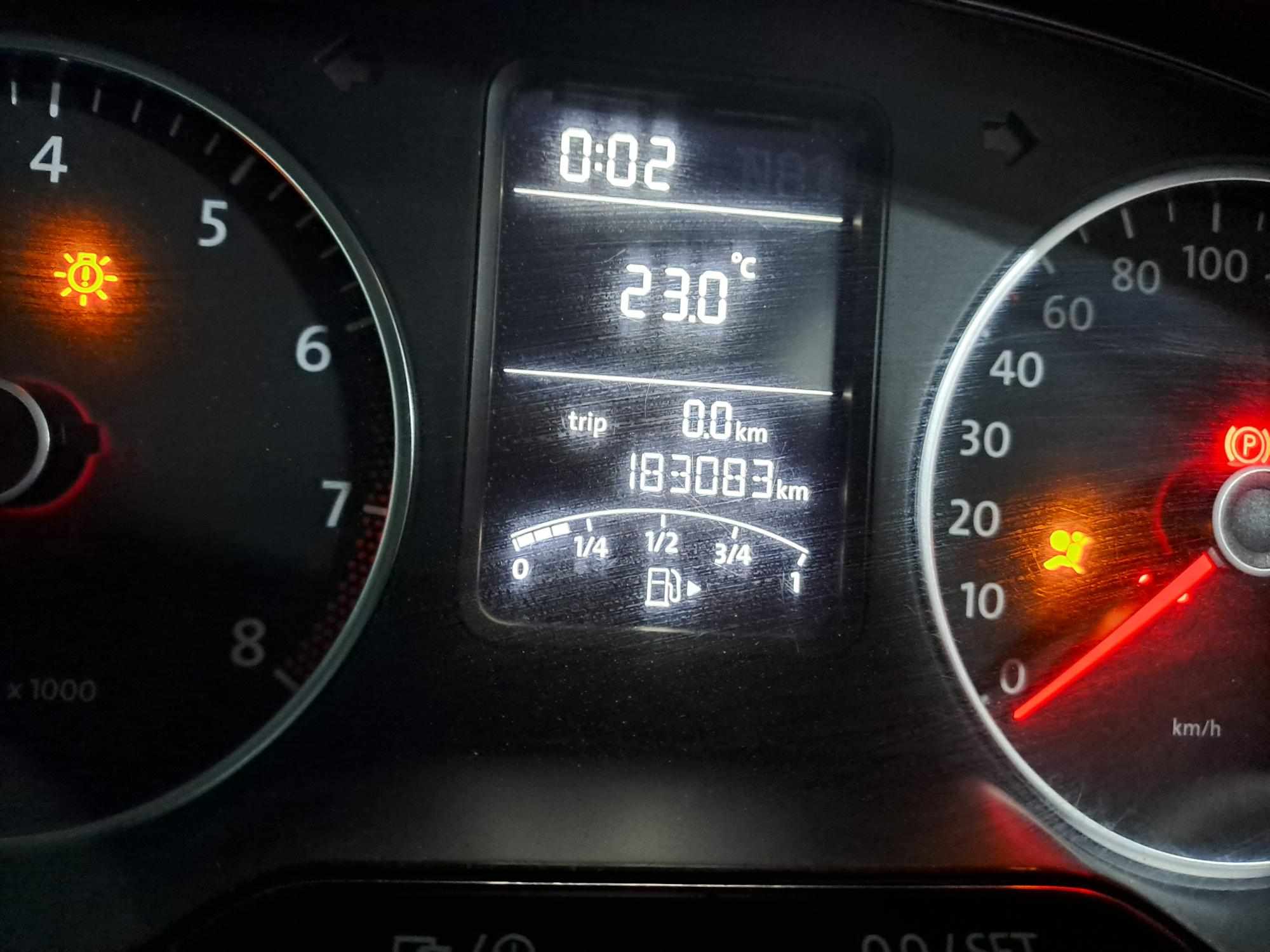 2014 VOLKSWAGEN POLO 1.4 COMFORTLINE 5DR thumbnail 6