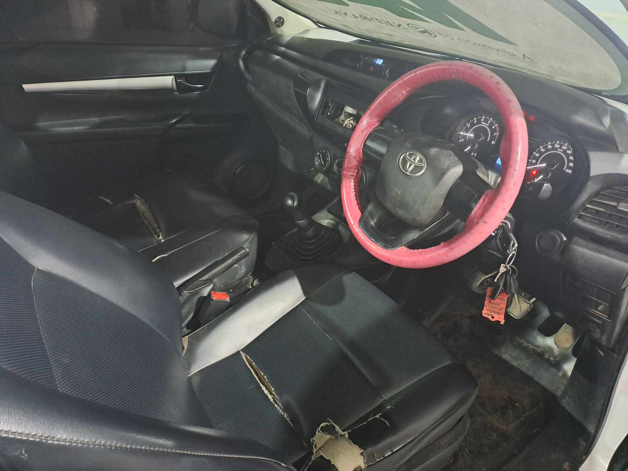 2021 TOYOTA HILUX 2.0 VVTi S P/U S/C thumbnail 4