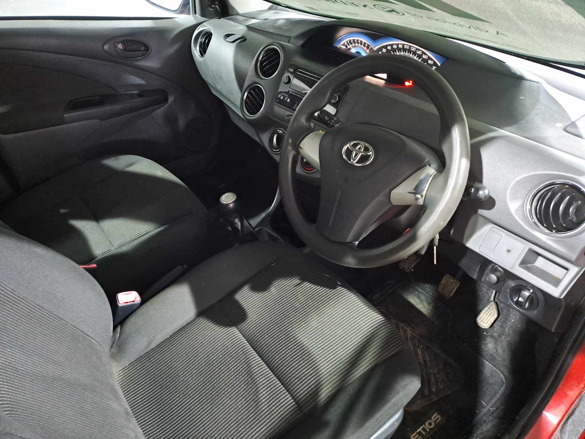 2016 TOYOTA ETIOS 1.5 Xs/SPRINT 5DR thumbnail 4